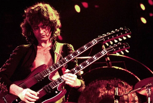 Jimmy Page et sa guitare douze cordes