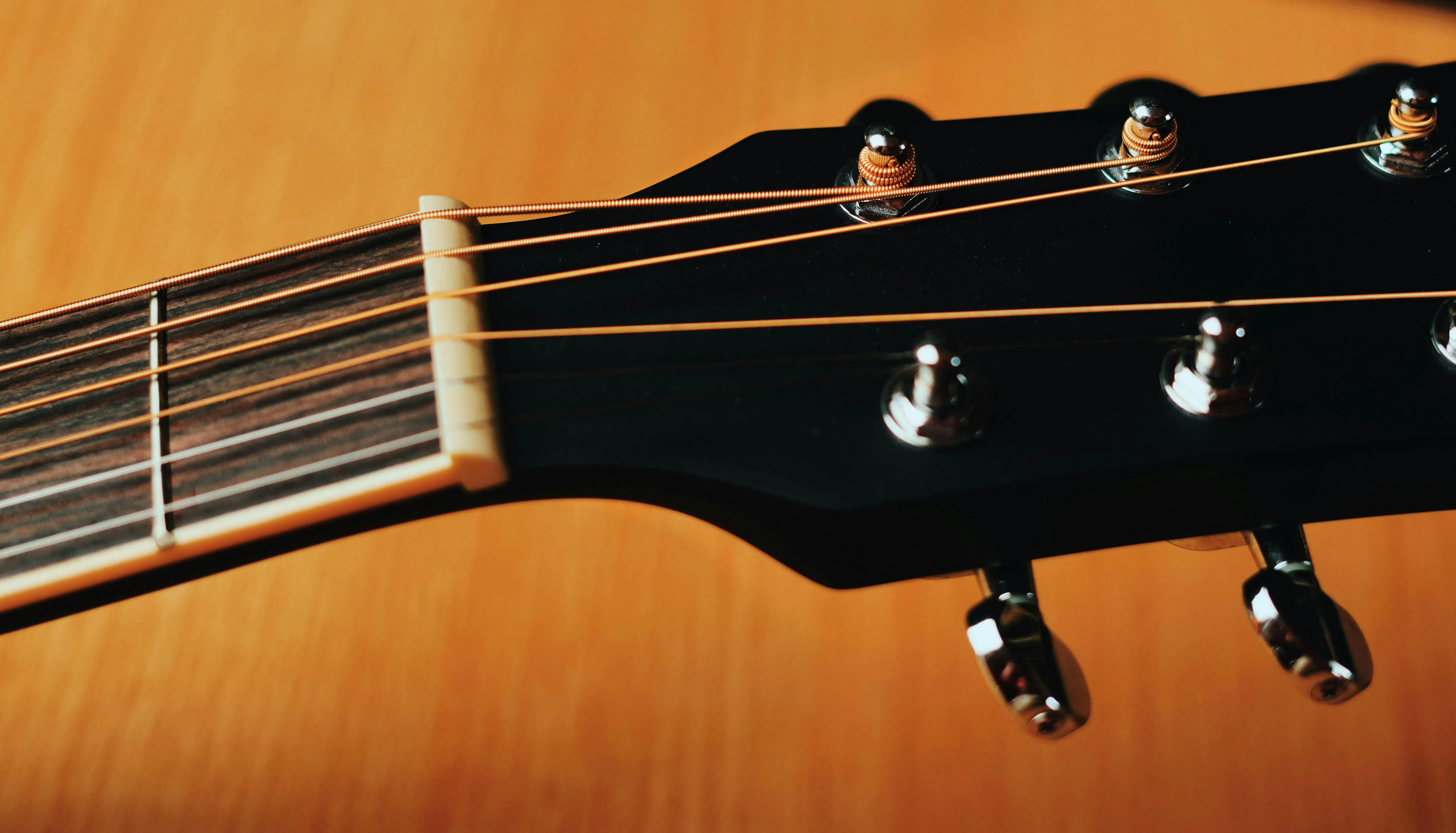 les origines du sillet de guitare