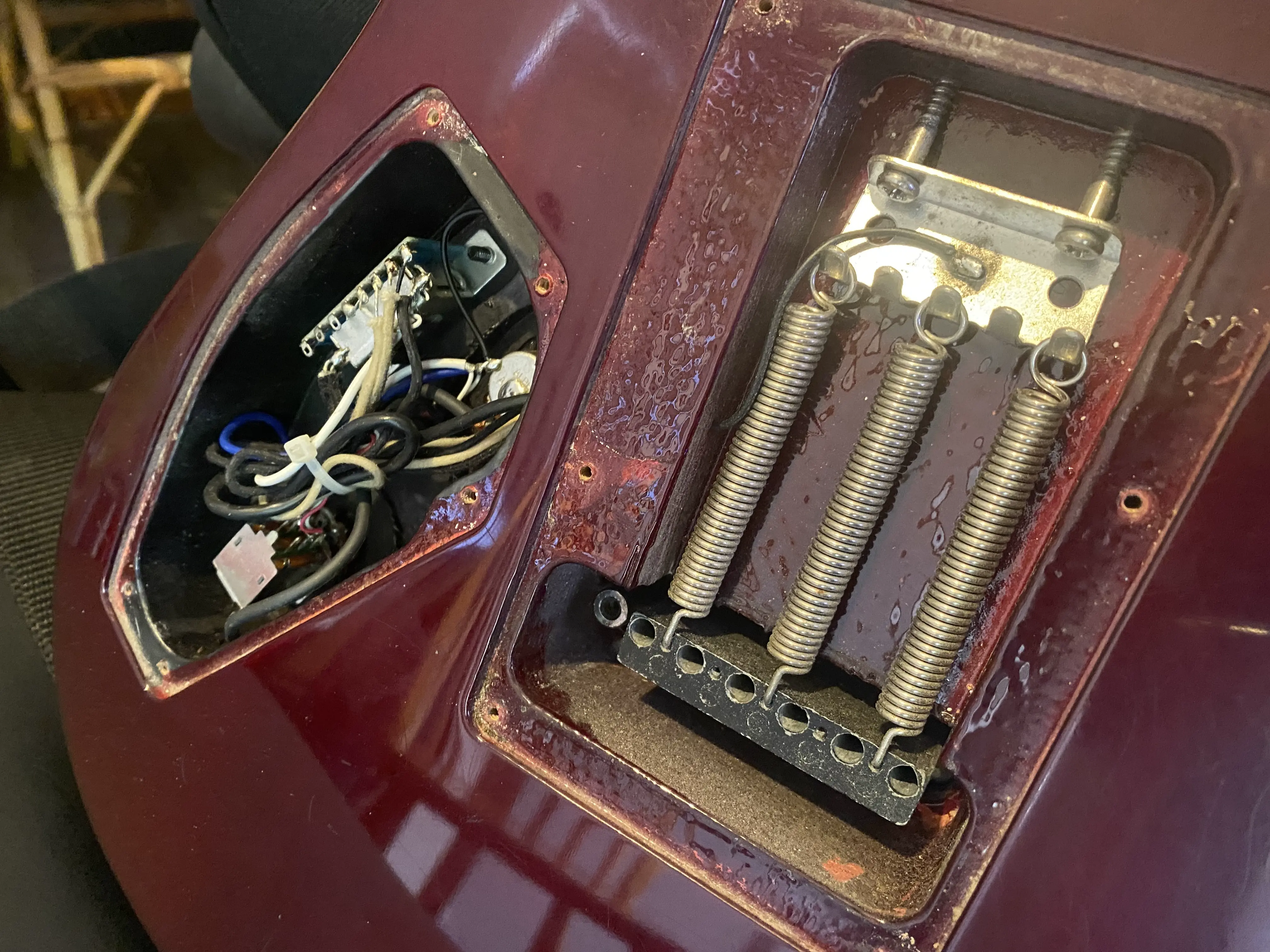 comment réparer l'électronique d’une guitare