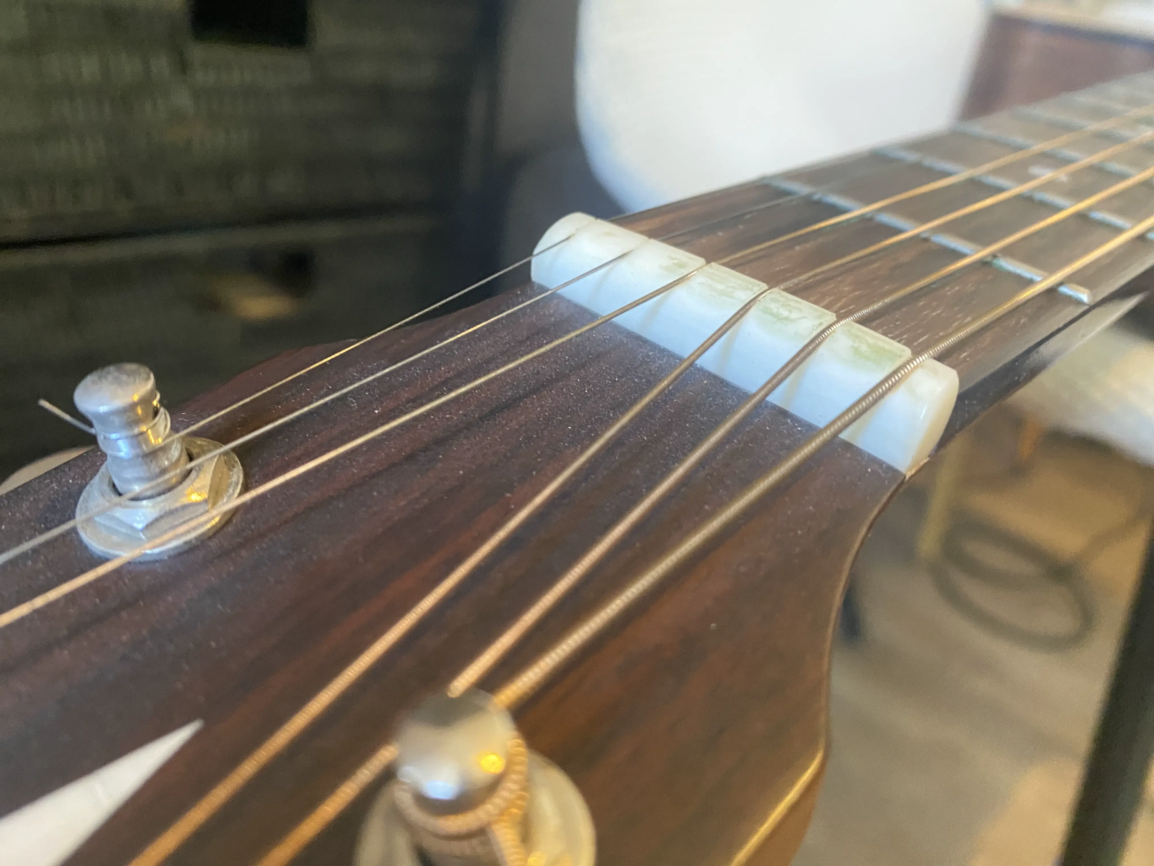 comment réparer un sillet de guitare